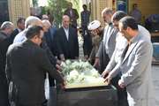 گلباران مزار آلاله های گمنام دانشگاه سمنان همزمان با هفته دفاع مقدس